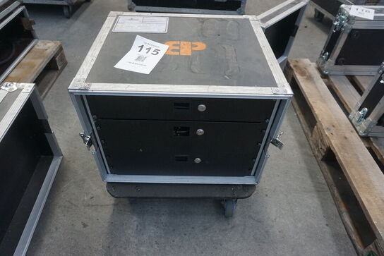 Flightcase med skuffer + indhold