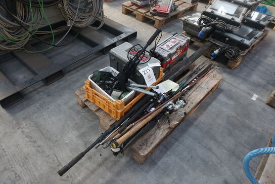Palle med diverse fiskegrej
