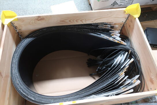 Palle med 25 stk. solcellepaneler 