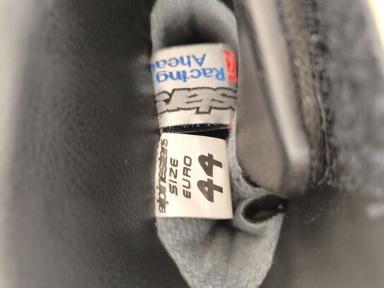 Motorcykelhjelm, handsker XXL, støvler str. 44 DAINESE (ubrugt) MOMSFRI