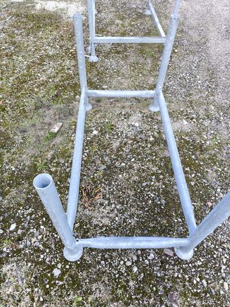 Stabelbar galvaniseret ramme (lille)
