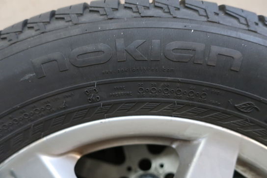 4 stk. bildæk med fælge MICHELIN OG NOKIAN