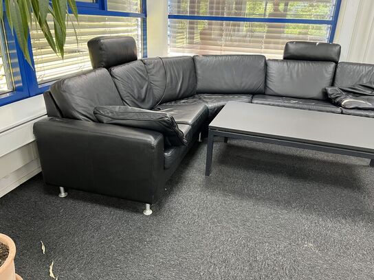 Sofa og sofabord 