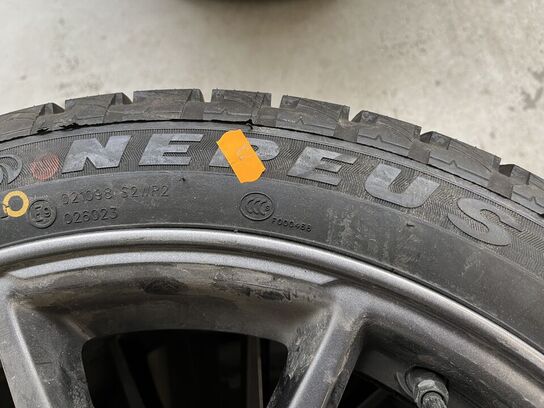 2 stk. dæk NEPEUS med fælge, 235/45 R18