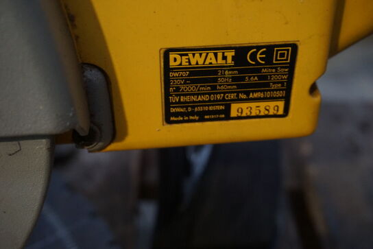 Kap/-geringssav DeWalt DW707