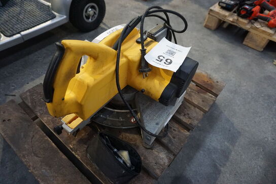 Kap/-geringssav DeWalt DW707