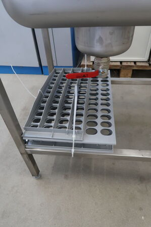 Rustfri stålbord m. vask 130x70xH90cm