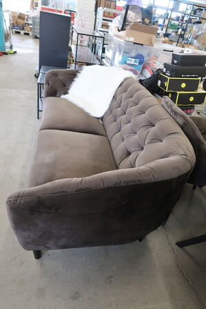 2-person sofa