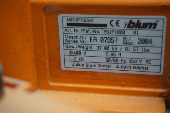 Minipress BLUM AF71/2C-7 inkl. Bord 