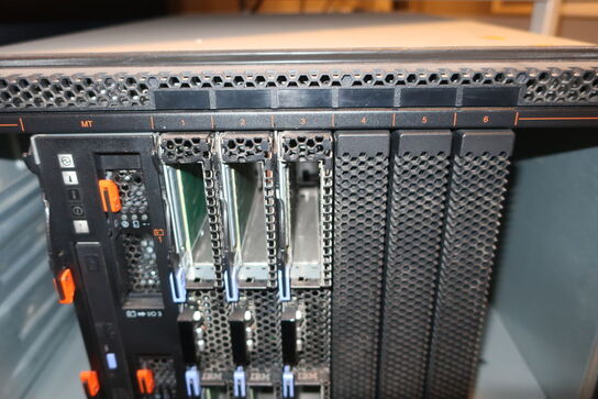 Server IBM BladeCenter S