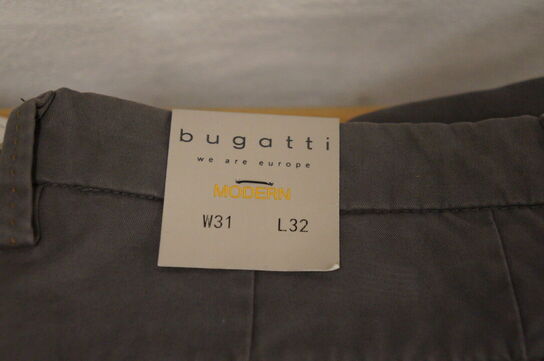 3 par bukser & 1 par shorts BERKELEY 31/32