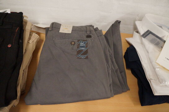 3 par bukser & 1 par shorts BERKELEY 31/32