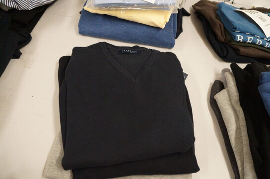 1 stk. Polo & 4 stk. Sweatshirts BERKELEY S