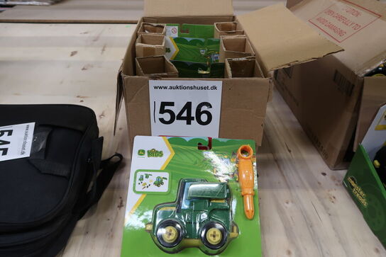 4 stk. Traktor fra Tomy - Build a Buddy Johnny