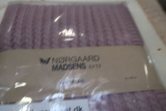 Plaid Strik 75x100 Blomme Nørgaard Madsens 