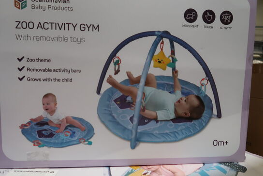 2 stk. Aktivitetsstativ m. 4 stykker legetøj fra Scandinavian Baby Products
