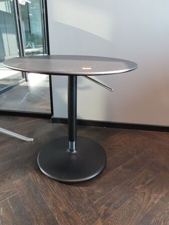 2 stk. borde KASPER SALTO Little Friend, ARPER Pix Table
