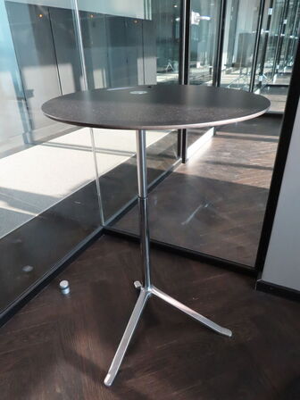 2 stk. borde KASPER SALTO Little Friend, ARPER Pix Table