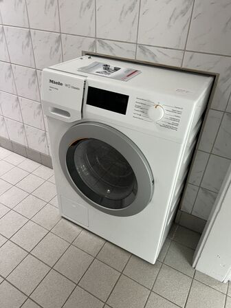 Vaskemaskine MIELE WDB037