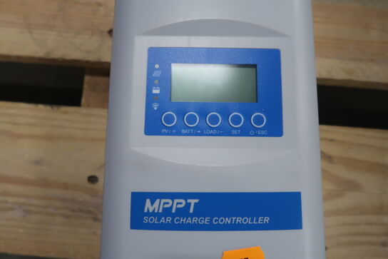 Laderegulator MPPT XTRA4415N-XD2