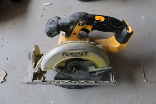 Akku rundsav DEWALT DCS391 u. batteri