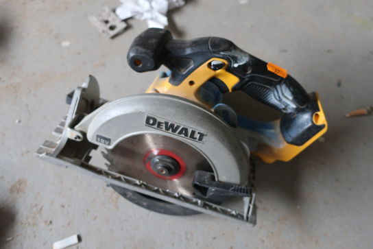 Akku rundsav DEWALT DCS391 u. batteri