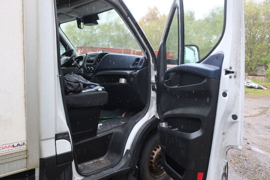 Varebil IVECO 35s18 3,0d aut.