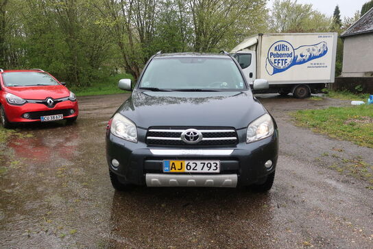 Personbil TOYOTA RAV4 2,2 D-4d (momsfri)