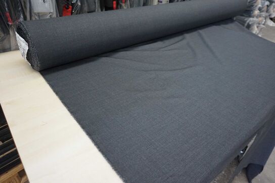 1 Stofrulle ca. 60 meter Oliveira 4908 Dark Grey