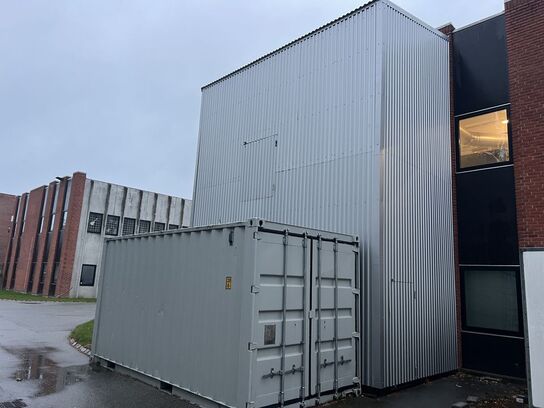 Spånsugningsanlæg inkl. støjværn, hus og spåncontainer