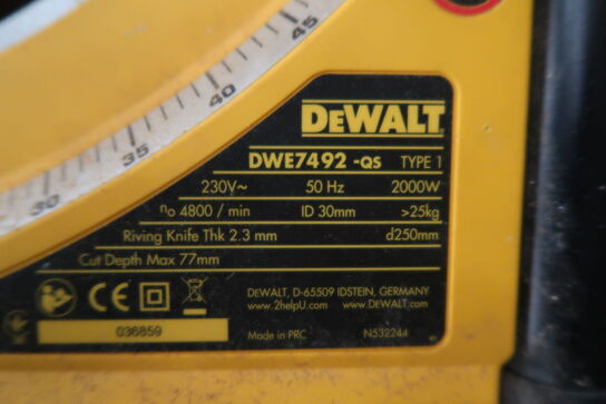 Bordrundsav inkl. arbejdsstation DEWALT DWE7492