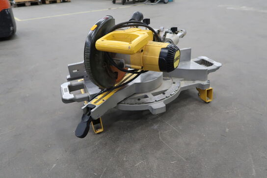 Geringssav DEWALT DW712N-QS inkl. monteringsbøjler