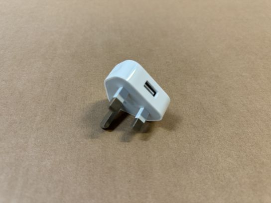 56 stk. Orginal Apple 5W A1399 USB Power Adapter - UK