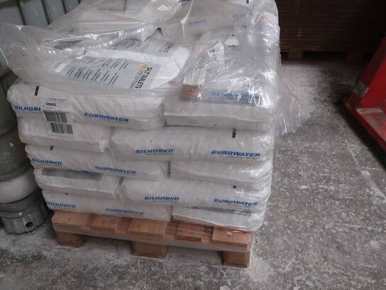 27 bags of salt tablets for softening water EUROWATER