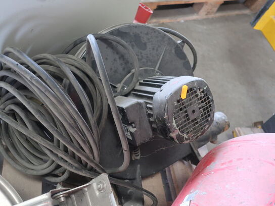 Pressure tank P. LINDBERG, hose reel for water etc. (see pictures)