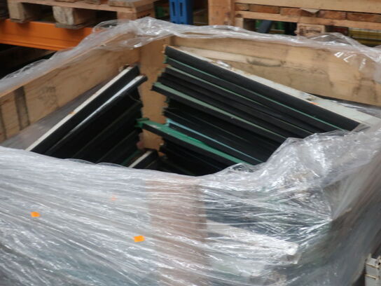 Large batch of racks for glass, mirrors, plates etc.