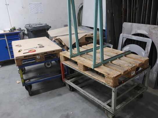 4 pieces rolling tables for pallets