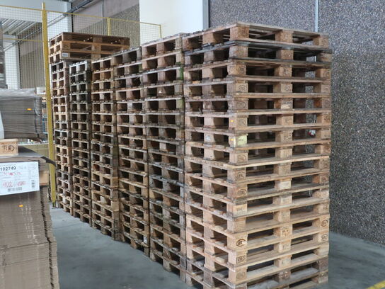 Lot of EUR pallets - 106 pcs.