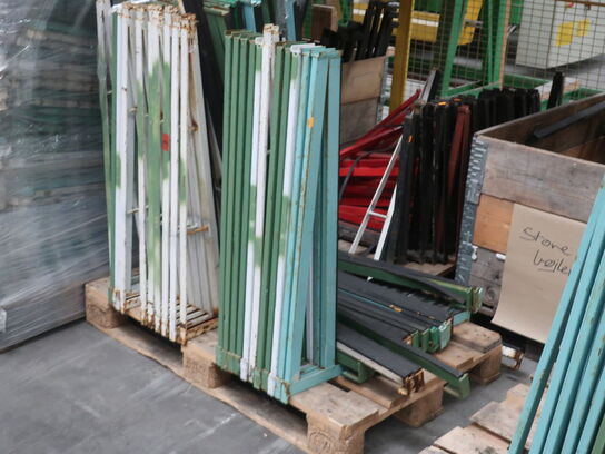 Large batch of racks for glass, mirrors, plates etc.