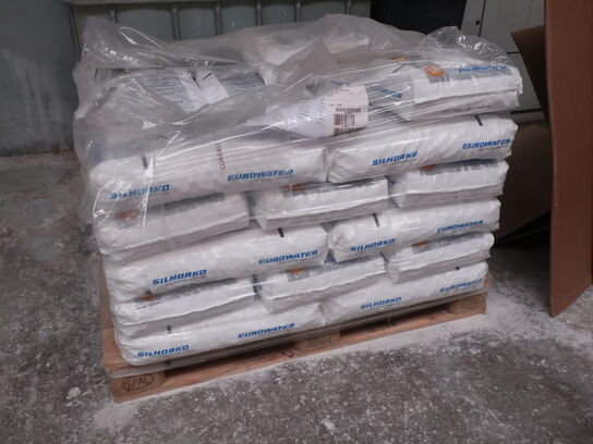 27 bags of salt tablets for softening water EUROWATER