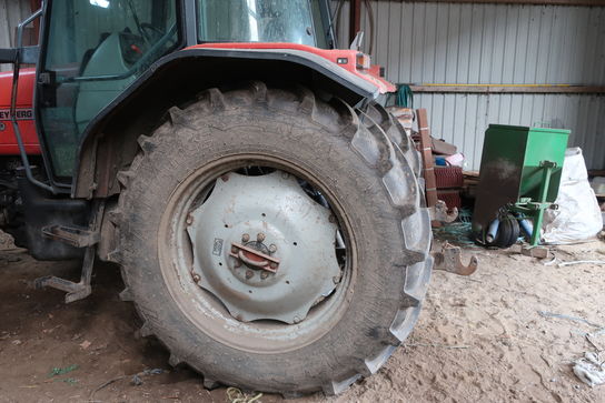 Traktor MASSEY FERGUSON 4270 Mf 4 Wd