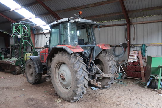 Traktor MASSEY FERGUSON 4270 Mf 4 Wd