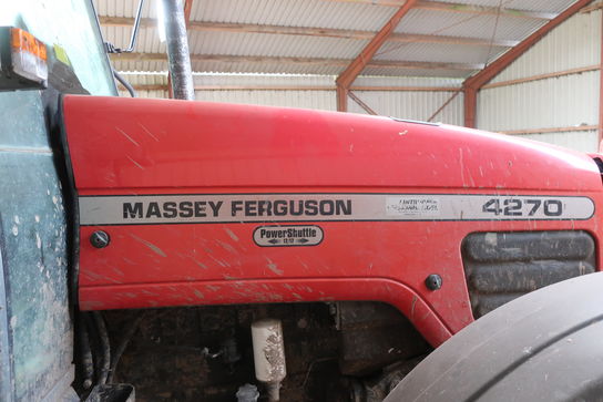 Traktor MASSEY FERGUSON 4270 Mf 4 Wd