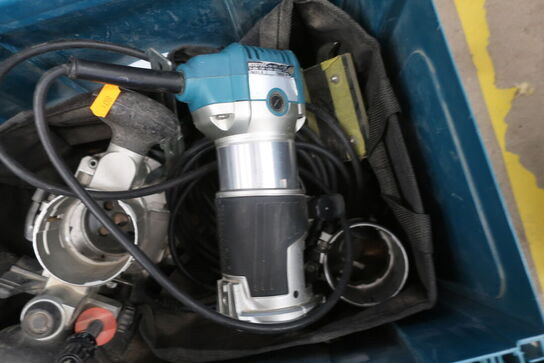 Overfræser MAKITA RT0700C