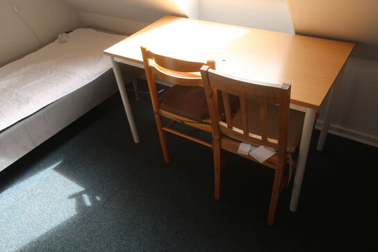 Alt indhold i rummet