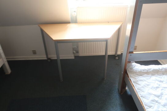 Alt indhold i rummet