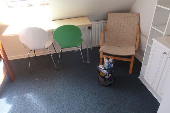 Alt indhold i rummet