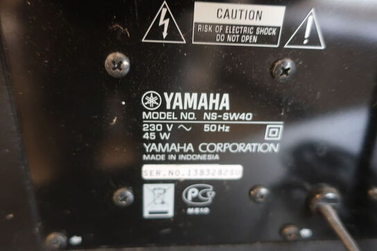Spillekonsol SONY PLAYSTATION 3 samt subwoofer