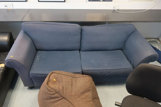 Sofaer samt reol 
