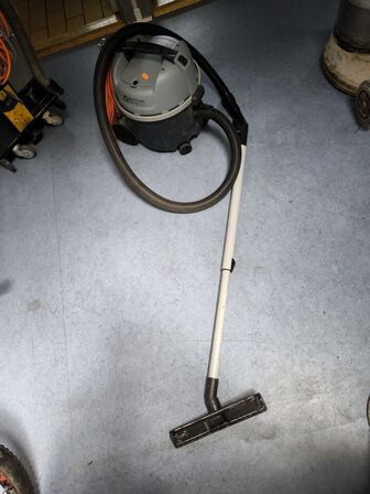 Støvsuger NILFISK VP300
